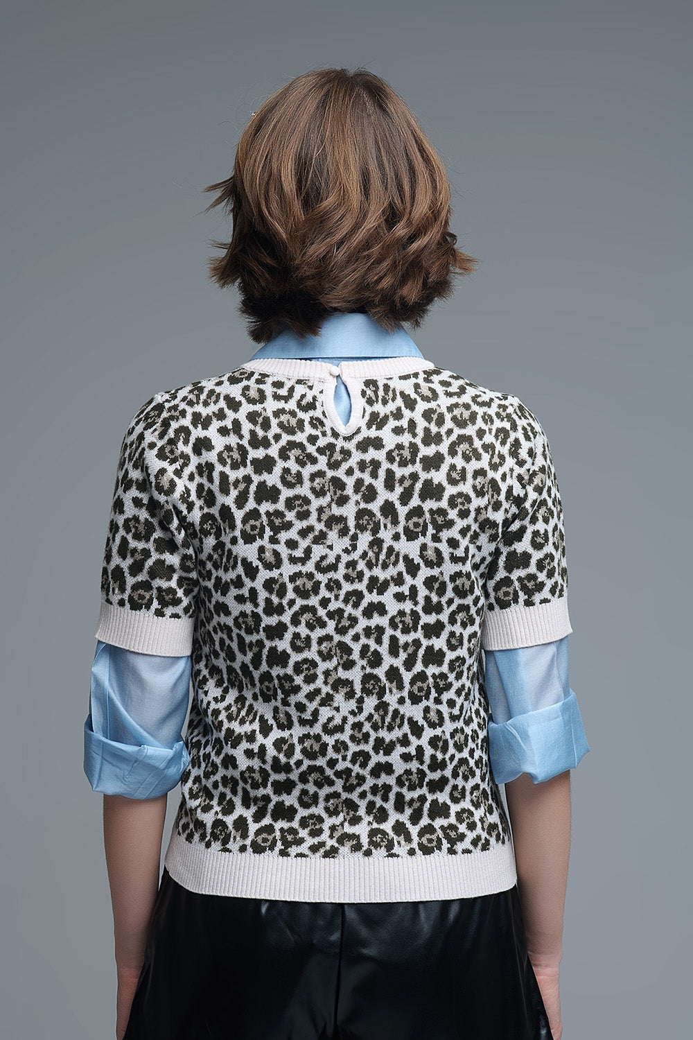 Chic Short Sleeve Leopard Print Sweater - Sweaters