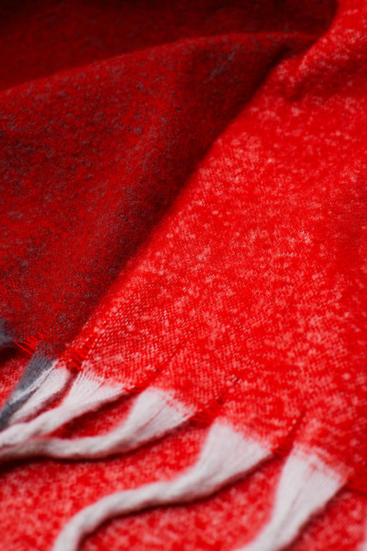 Chunky knit scarf in red color block with fringes - Scarves