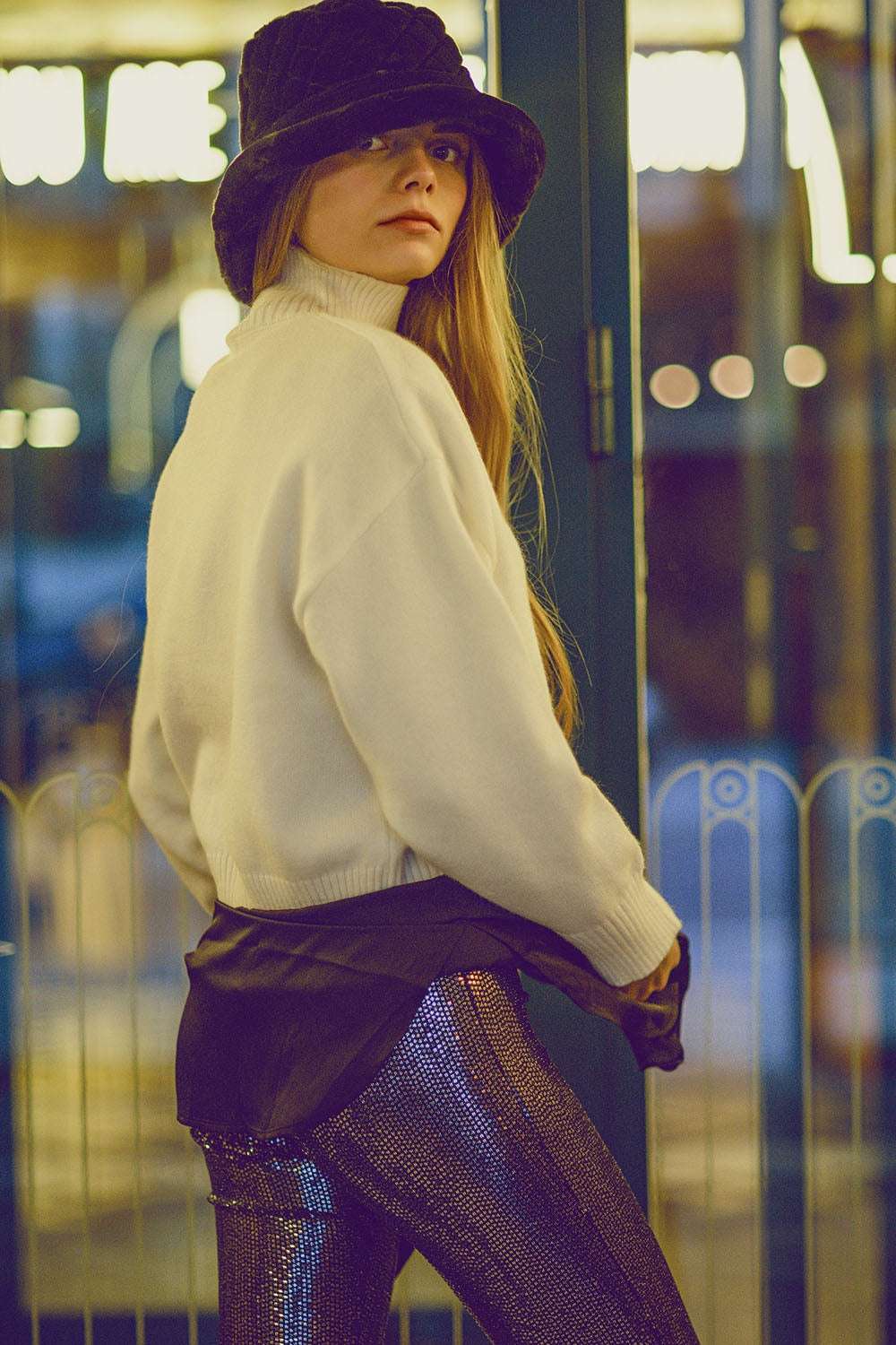 chunky knit sweater in ecru with turtleneck - Jumpers