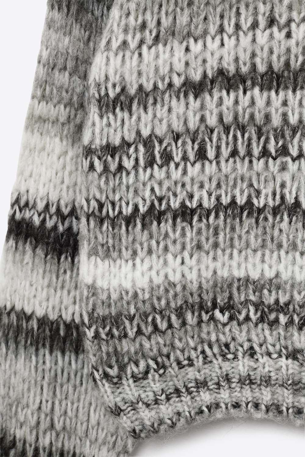 Chunky-knit sweater with marled design in gray -
