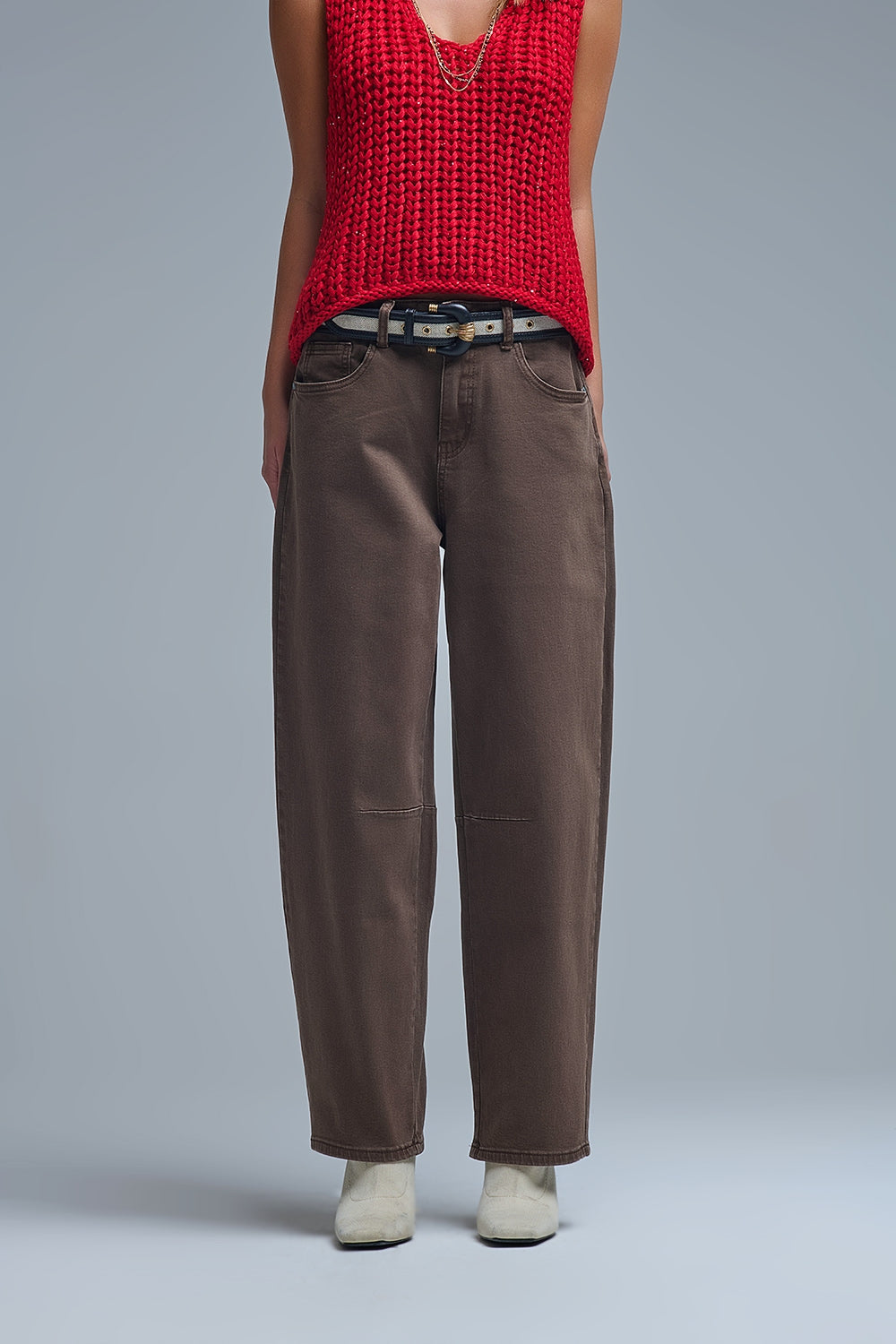 Comfortable stretch jeans with barrel leg in brown - Pants