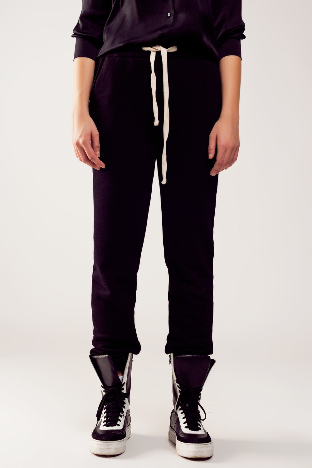 Cotton jogger in black - Trousers