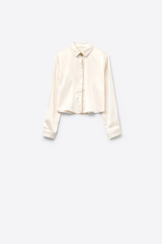 Chemise courte en satin texturé crème