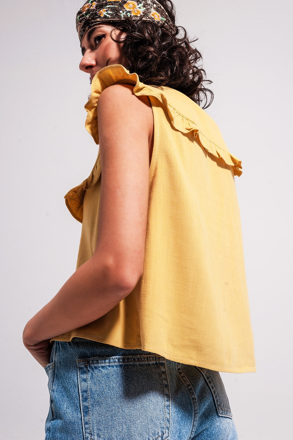 Crop top with bib collar - Crop Tops