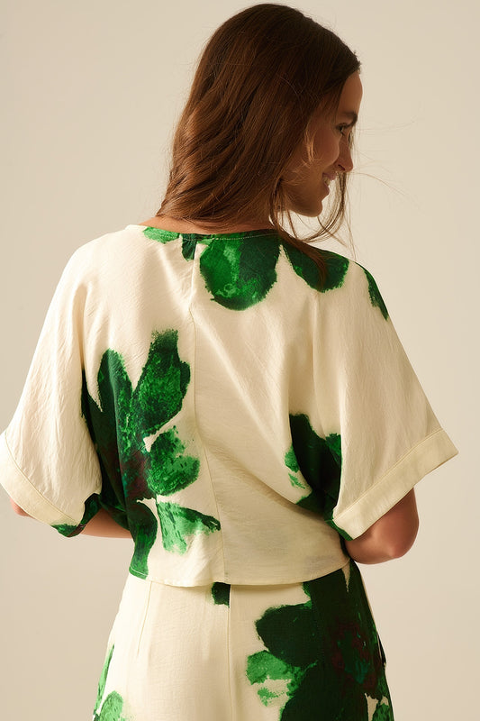 Cropped Blouse With Floral Print in Green Tied At The Waist - Blouses