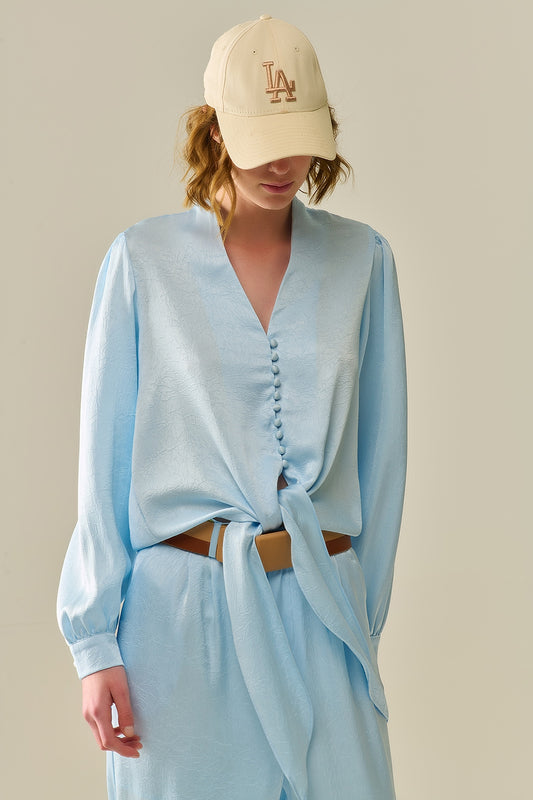 Cropped buttoned Shirt In Blue Featuring knot - Shirts