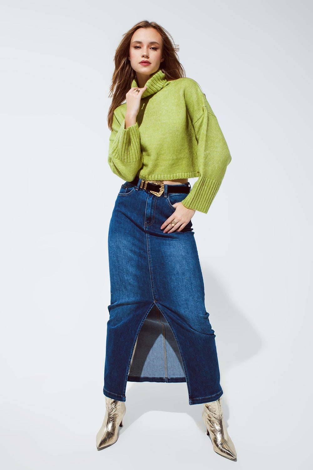 Cropped Chunky Knit Sweater With Turtle Neck in Green - Jumpers