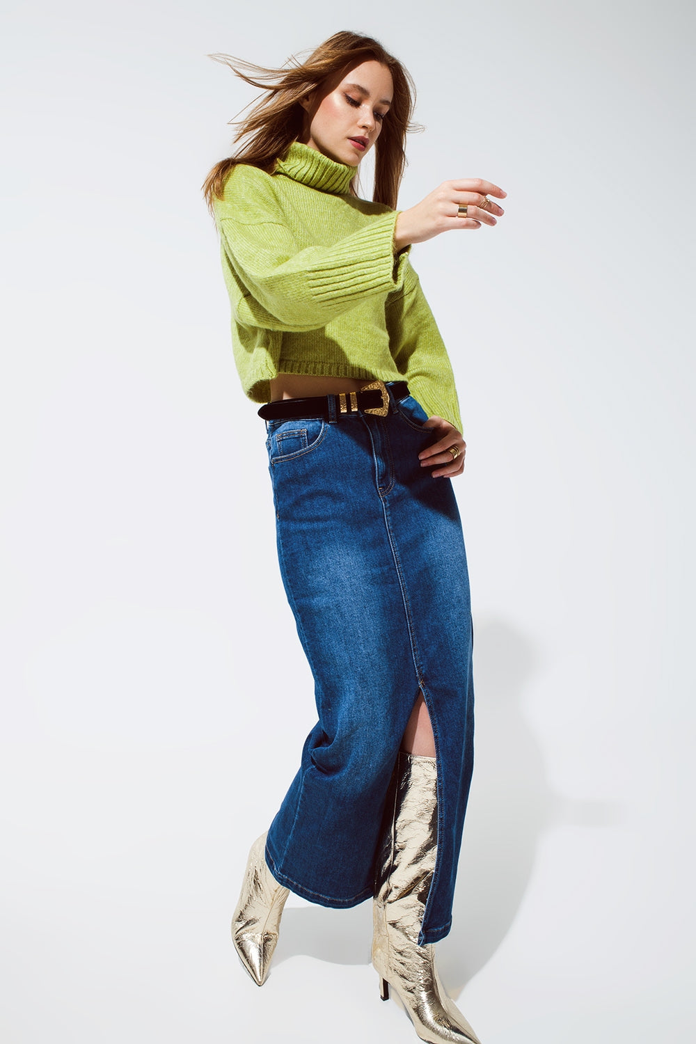 Cropped Chunky Knit Sweater With Turtle Neck in Green - Jumpers