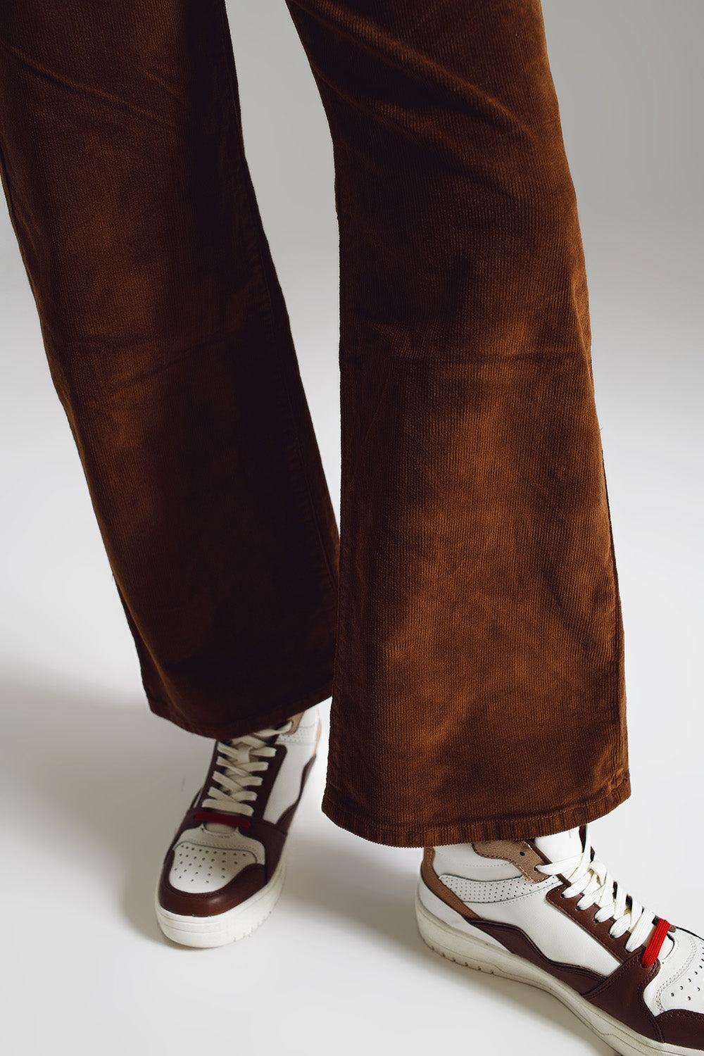 Cropped cord pants in brown - Trousers