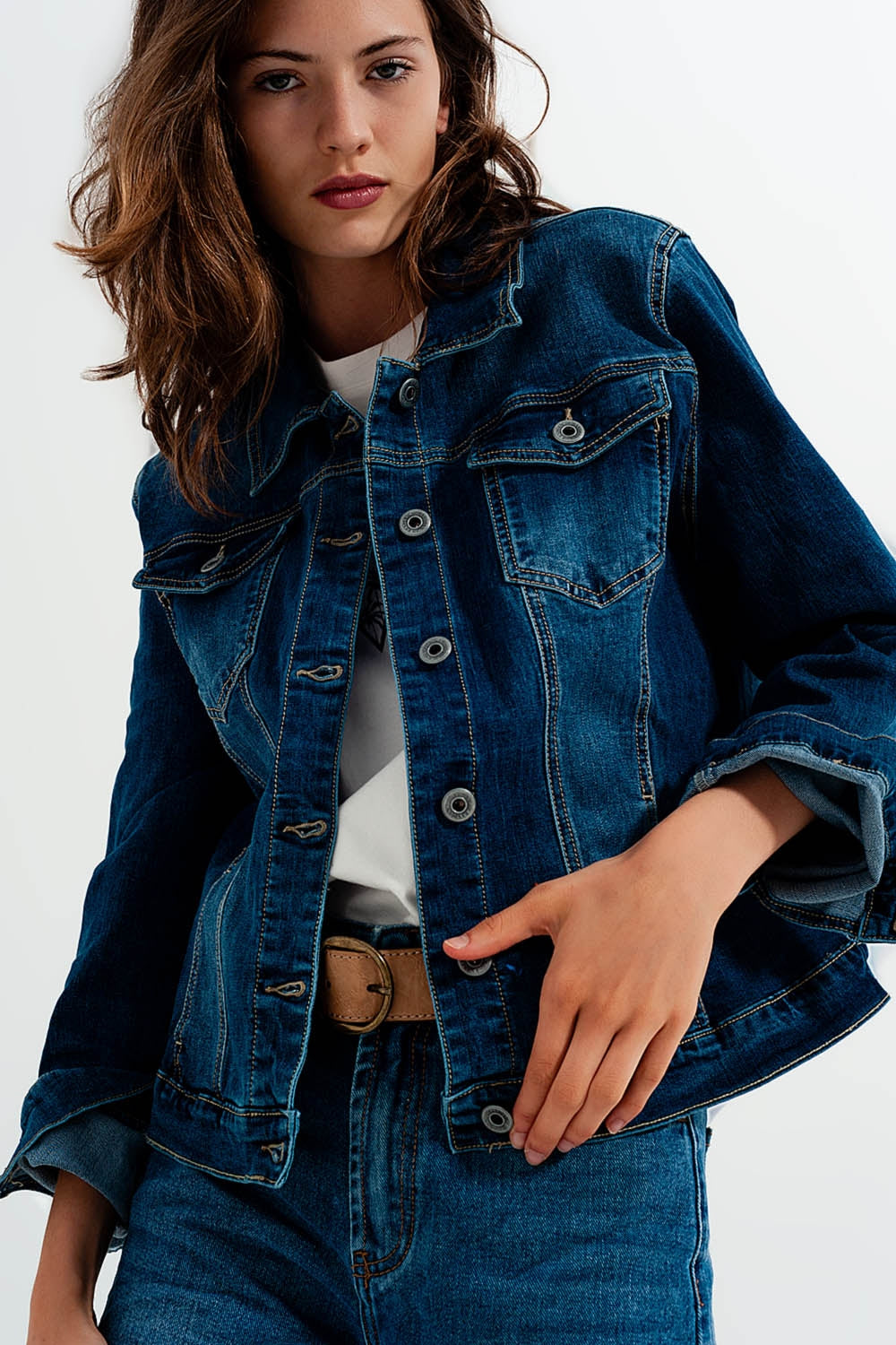 Cropped denim jacket in darkwash blue - Jackets