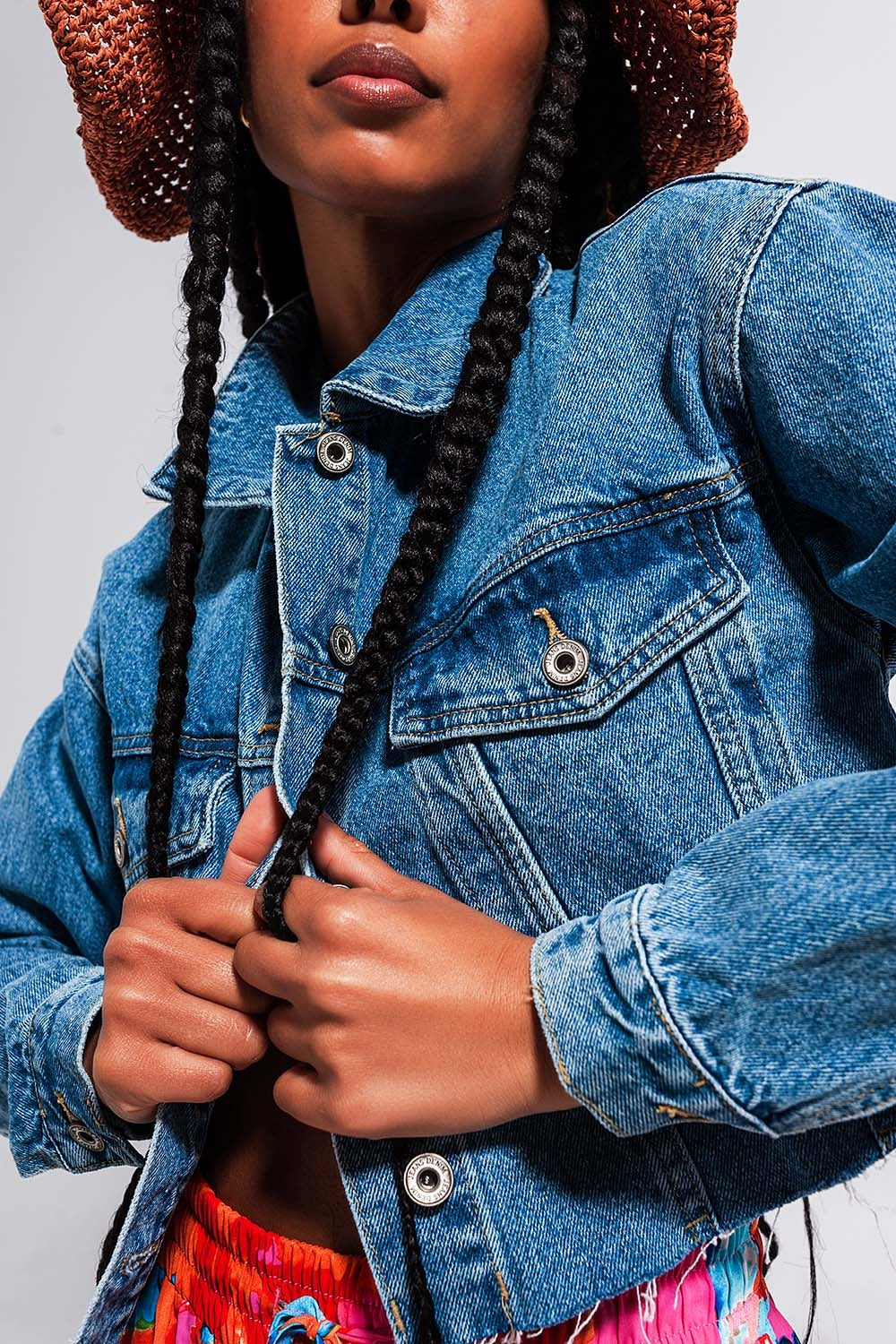 Cropped denim jacket with raw hem in mid wash - Jackets