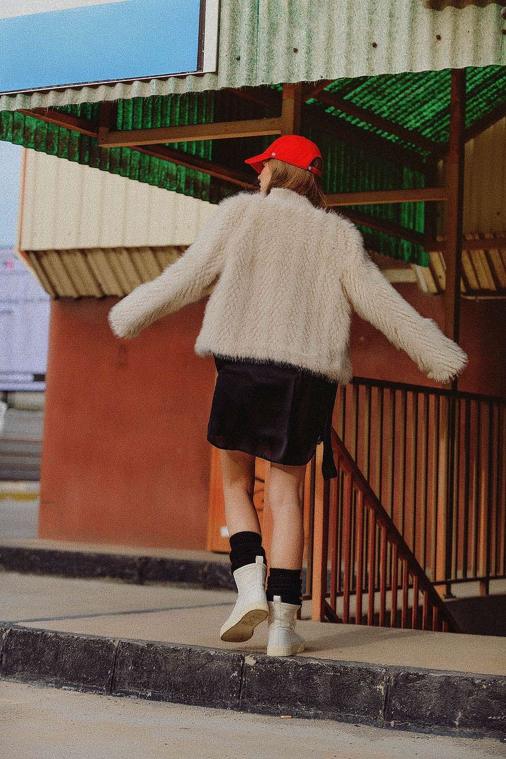 Cropped Jacket in beige in fine fur - Jackets