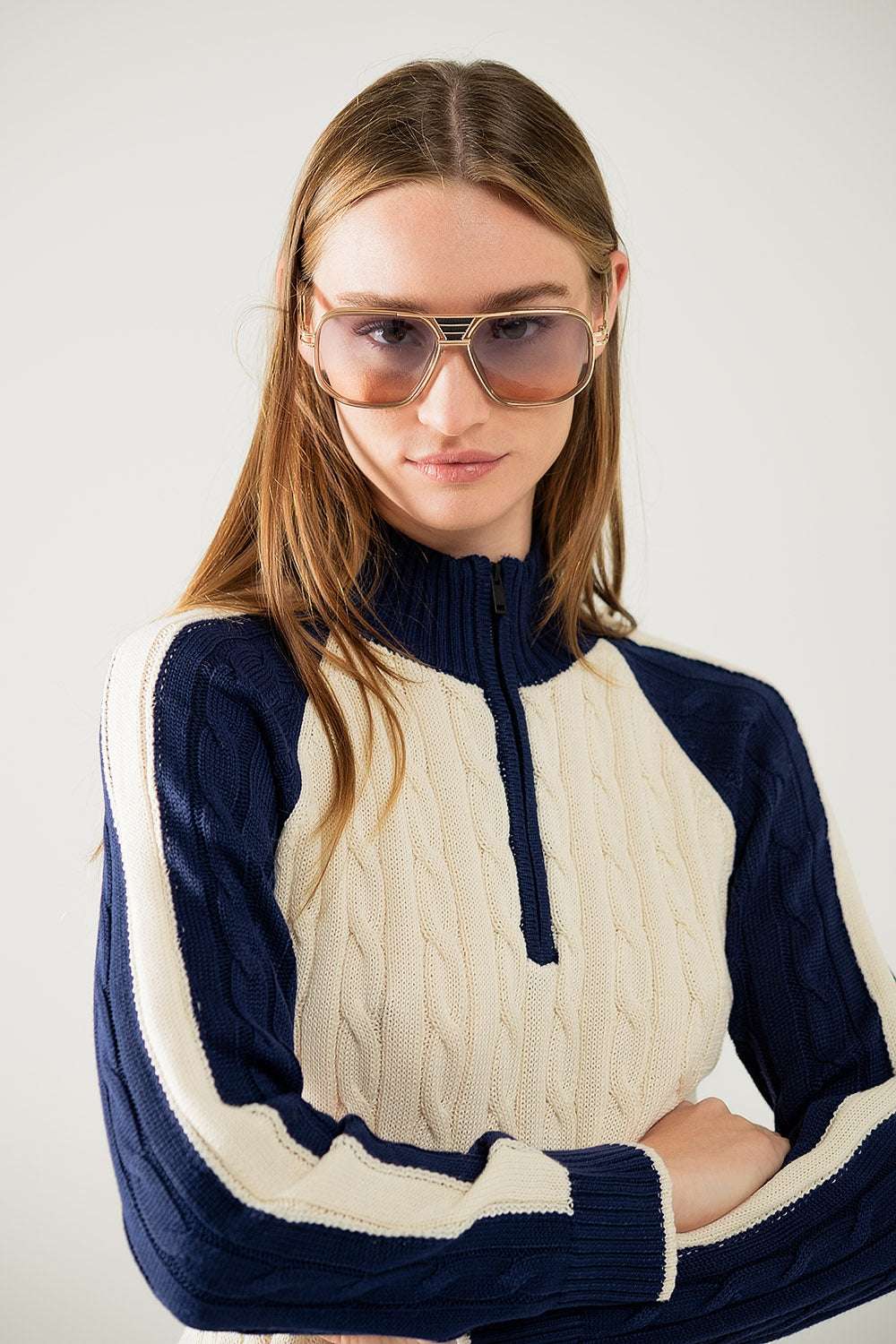 cropped white and navy sweater with neck zipper - Jumpers