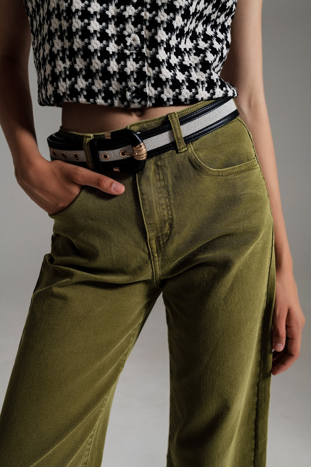 Cropped wide leg jeans in Olive green - Jeans