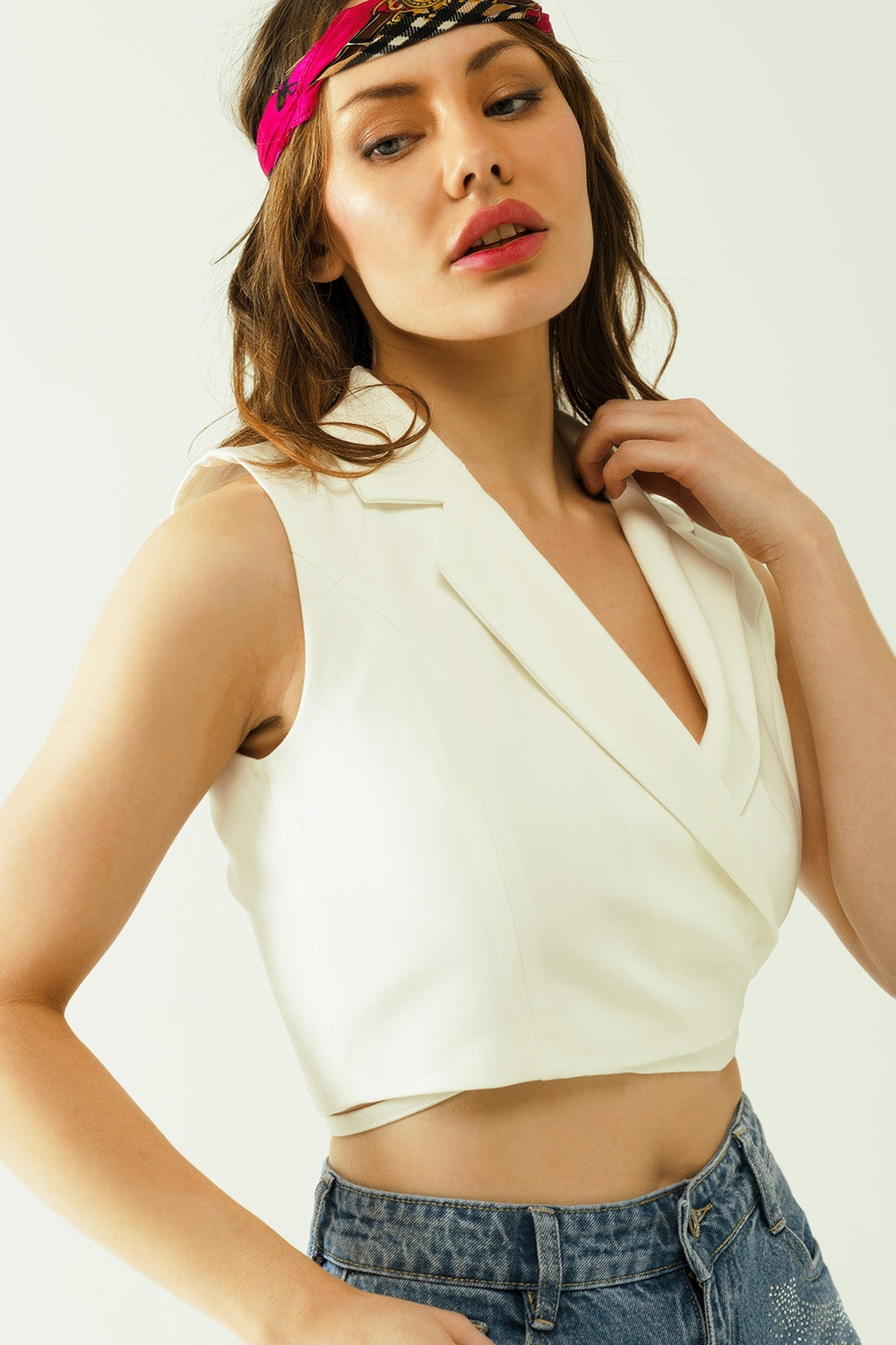 Cropped Wrapped Gilet with Notch Lapels in White - Vests