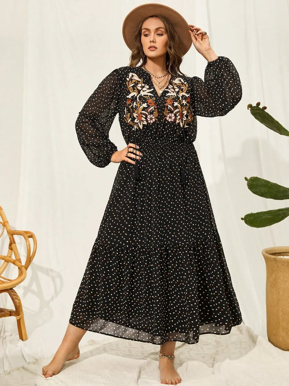 Plus Size Embroidered Tassel Balloon Sleeve Dress Black - Dresses