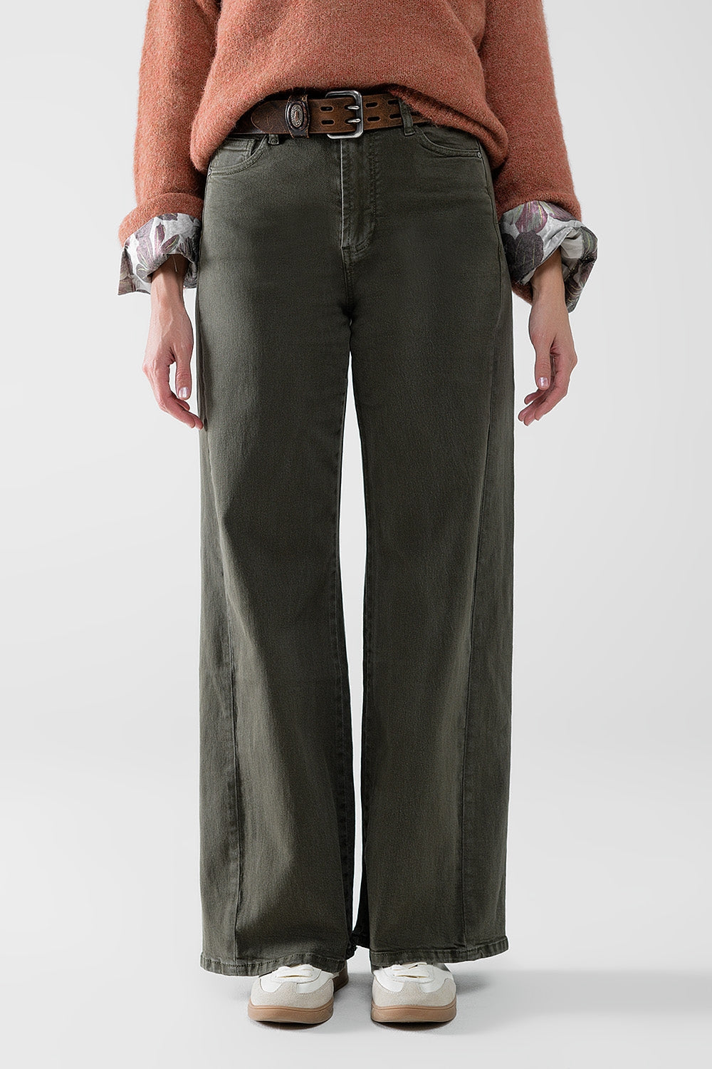 Extra wide leg Pants in olive green color - Trousers