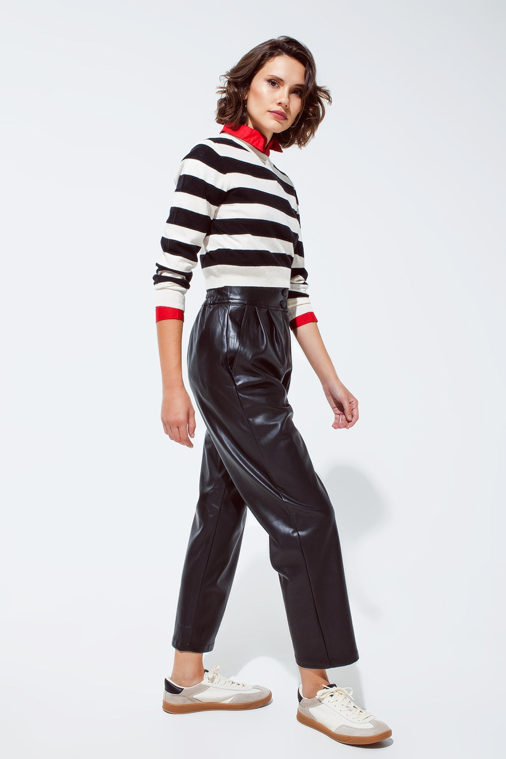 Faux leather pants with pleats and elastic waist - Trousers