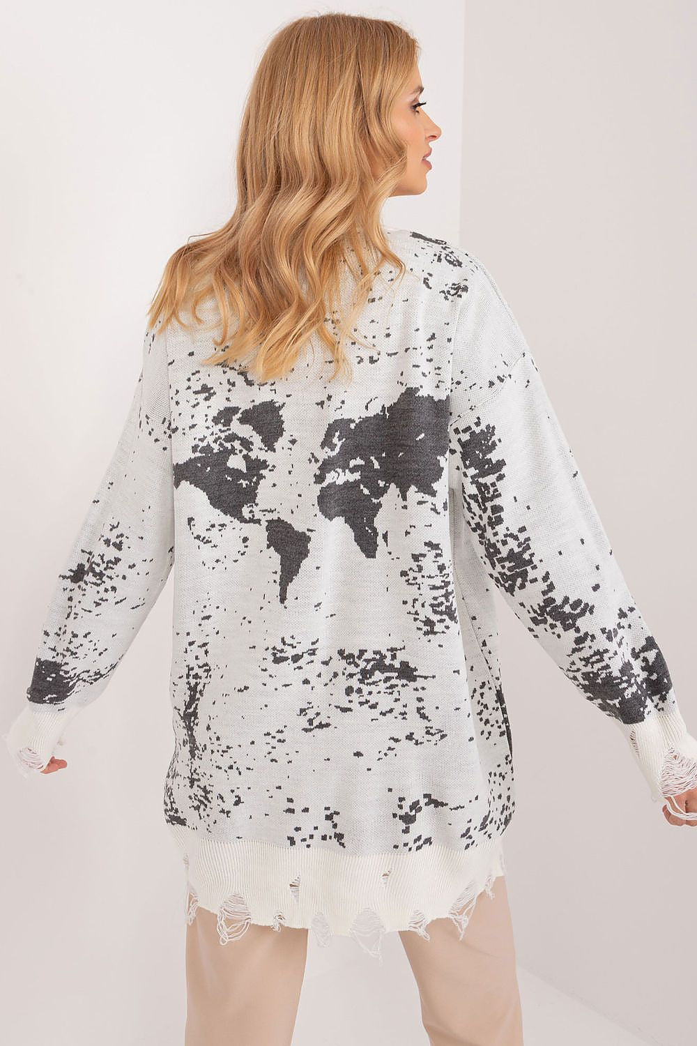 Feminine Long Sleeve Casual Jumper for Stylish Play -