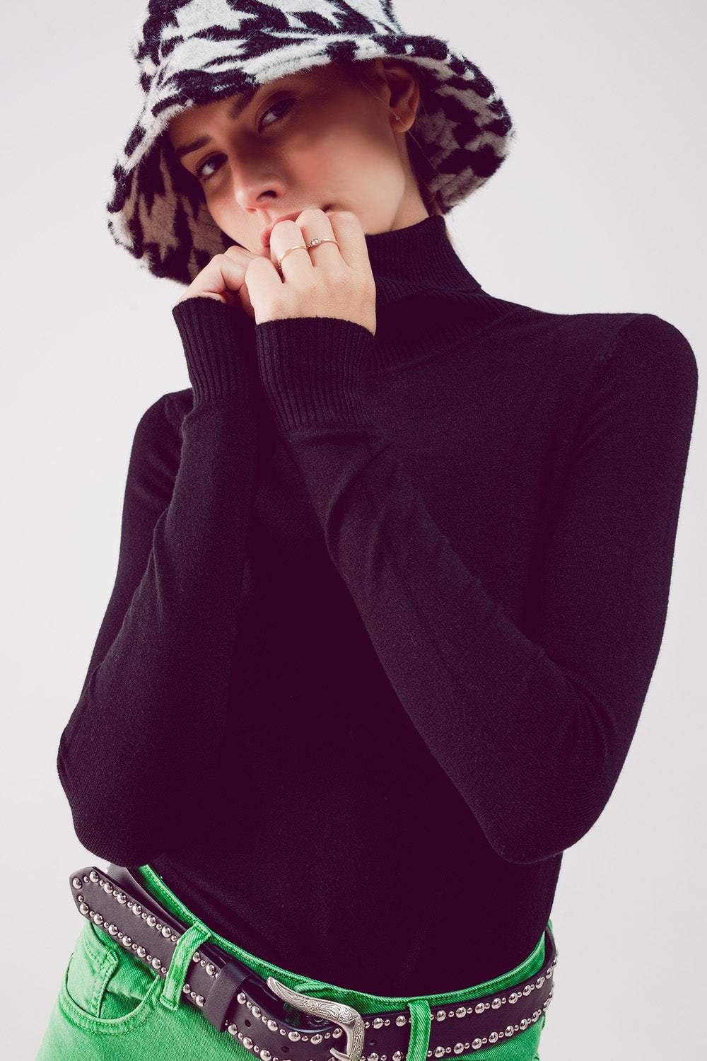 Fine knit high neck jumper in black - Jumpers