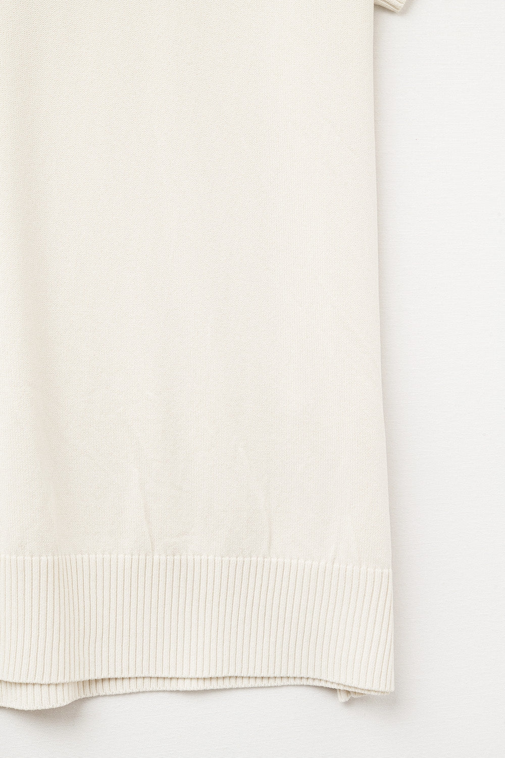 fine knit polo shirt in beige with short sleeves - Polos