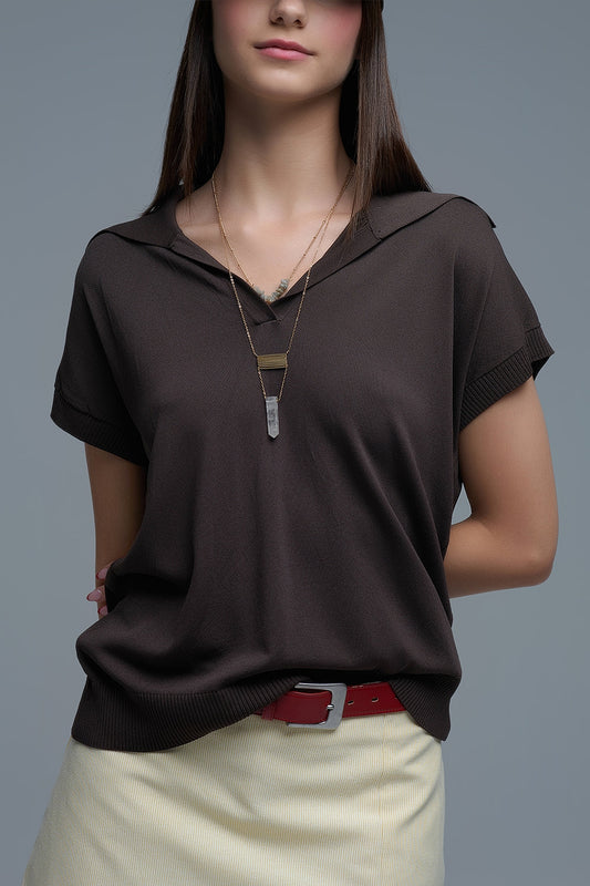 Fine Knit Polo-Style Short Sleeve Top in Brown -