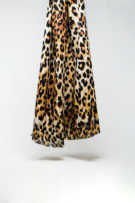Fine woven scarf with leopard print in camel - Scarves