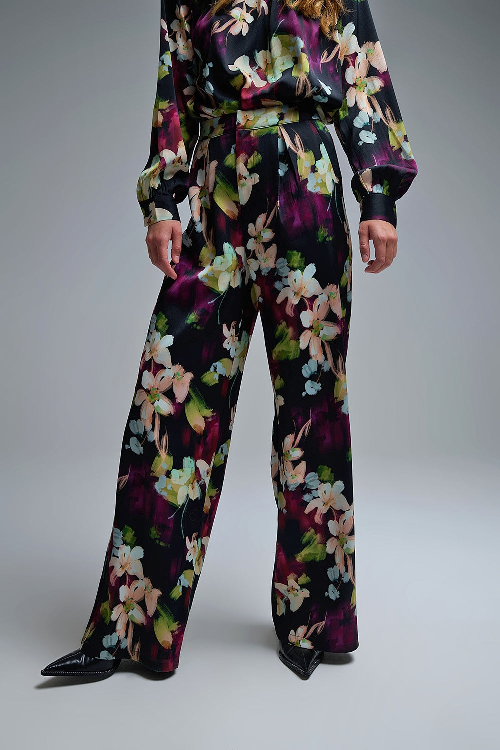 Floral-Print Flowing Pants in satin fabric with side pockets - Pants