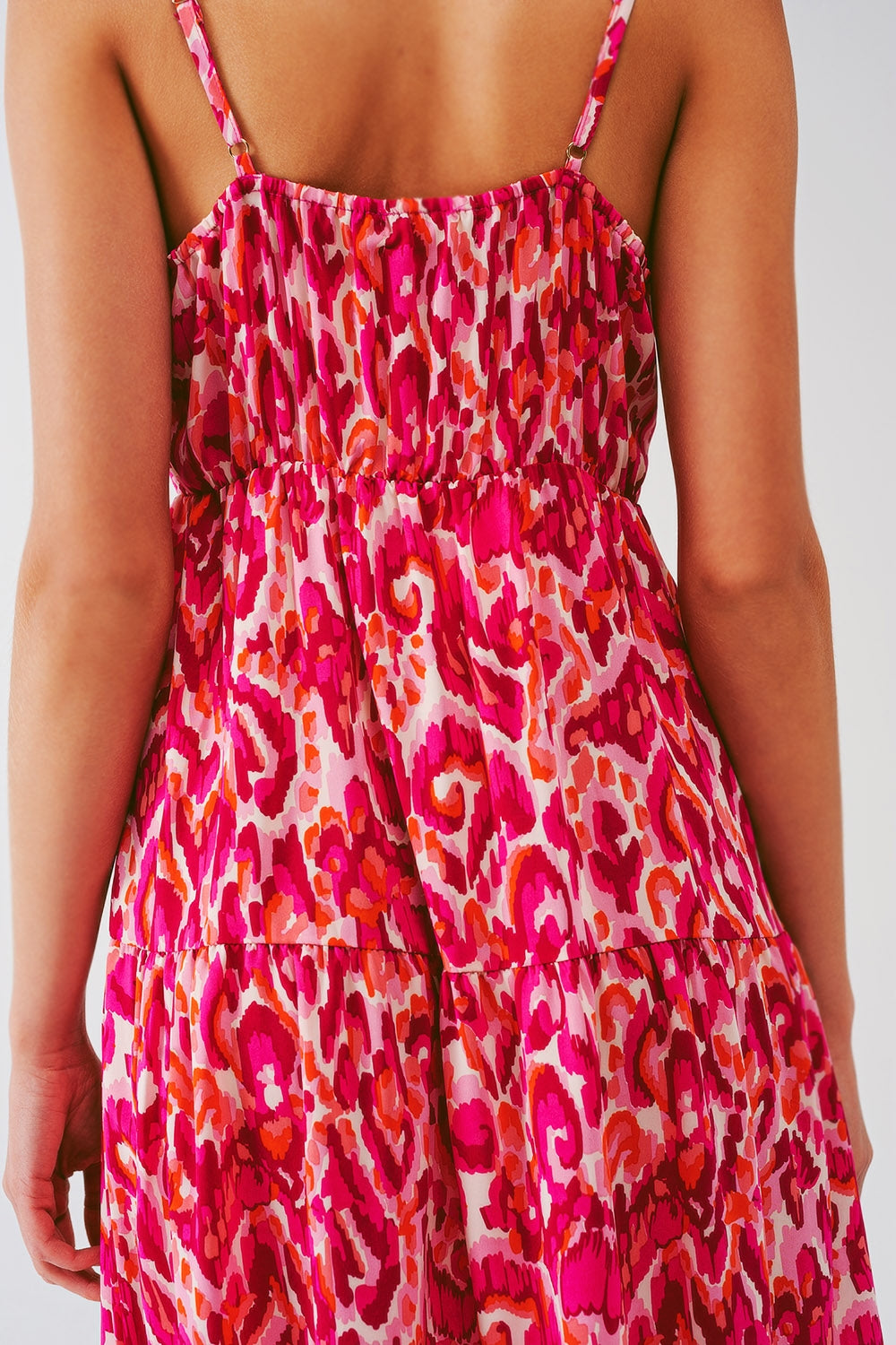 Floral Print Maxi Dress with V neck in Pink - Dresses