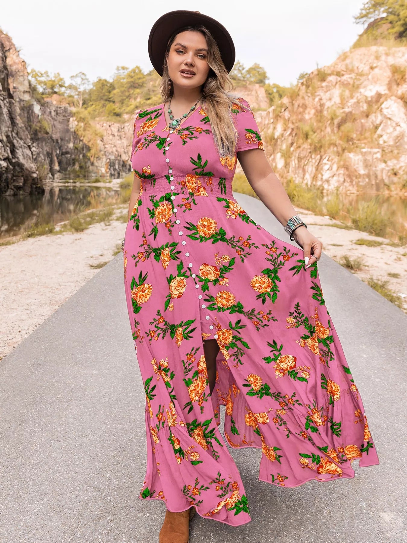 Plus Size Floral V-Neck Short Sleeve Maxi Dress - Dresses