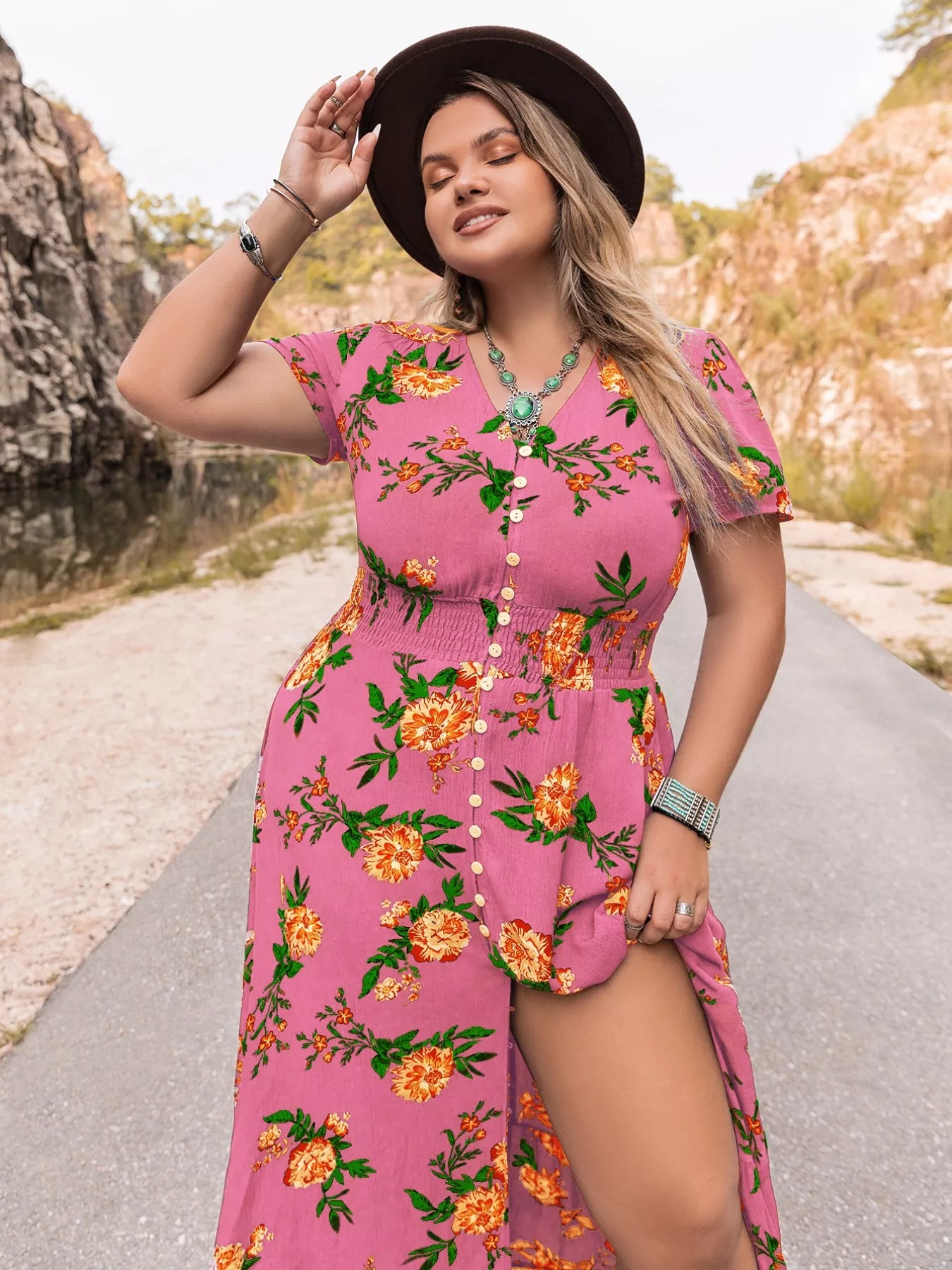 Plus Size Floral V-Neck Short Sleeve Maxi Dress - Dresses