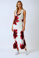 Flowy sleeveless maxi dress with floral print
