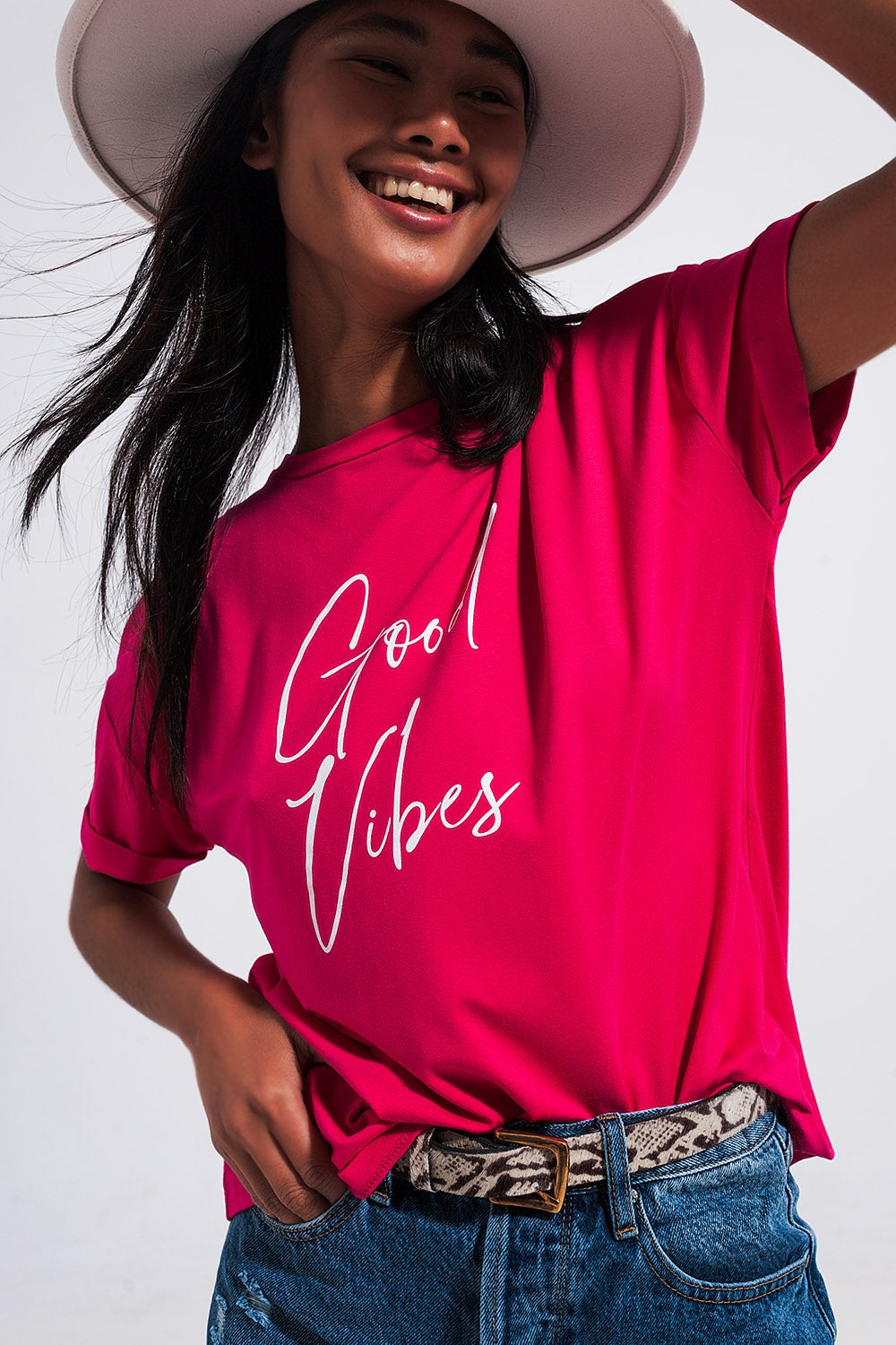 Good Vibes slogan tee in fuchsia - Tops