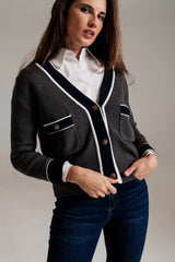 Cardigan cinza com bolsos e estilo canal