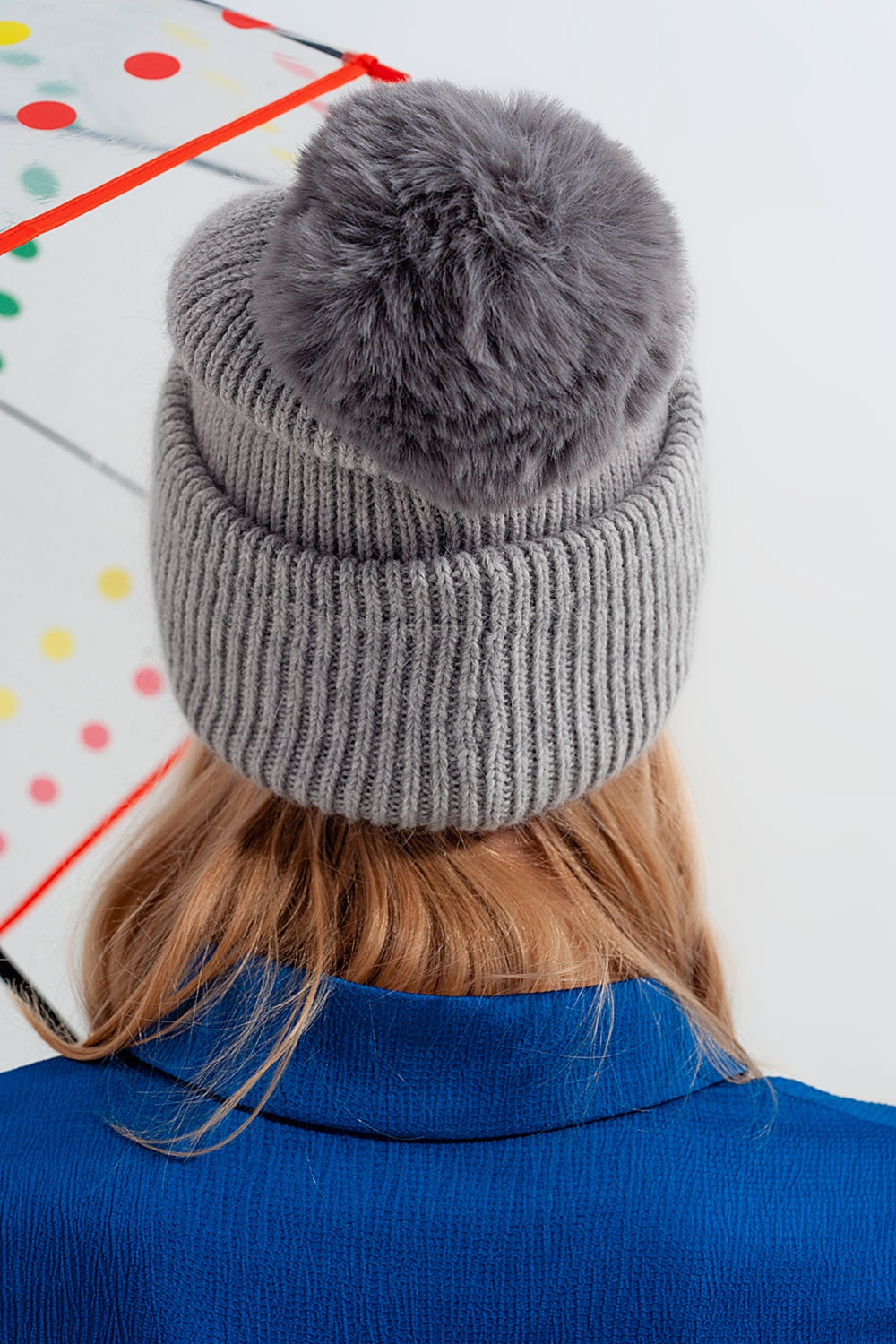 Gray knitted hat with pompom - Hats
