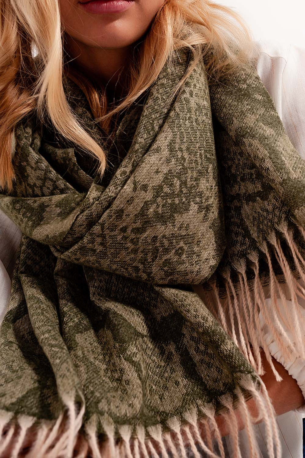 Green snake print scarf with bangs - Scarves