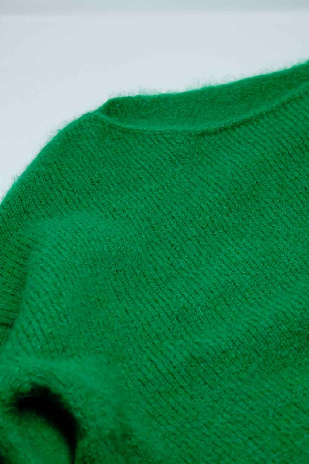 Green sweater with long sleeves and rounded collar - Jumpers