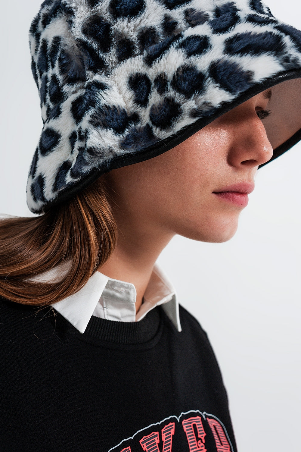 Grey bucket hat in animal print - Hats