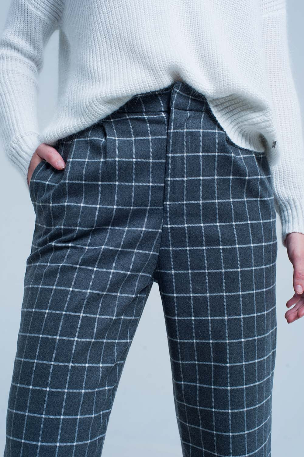 Grey Pants in White check Print - Trousers