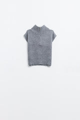 Pull col roulé sans manches gris avec fermeture zippée