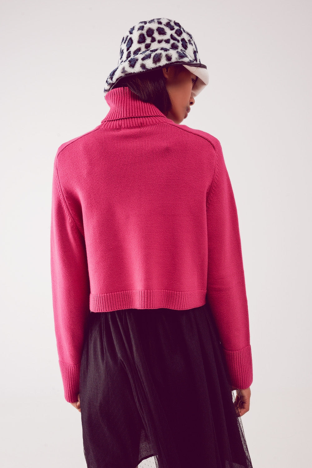 High neck cropped jumper in fuchsia - Sweaters