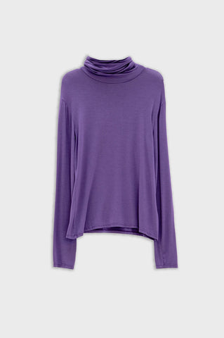 Camiseta gola alta manga longa em tecido modal roxo