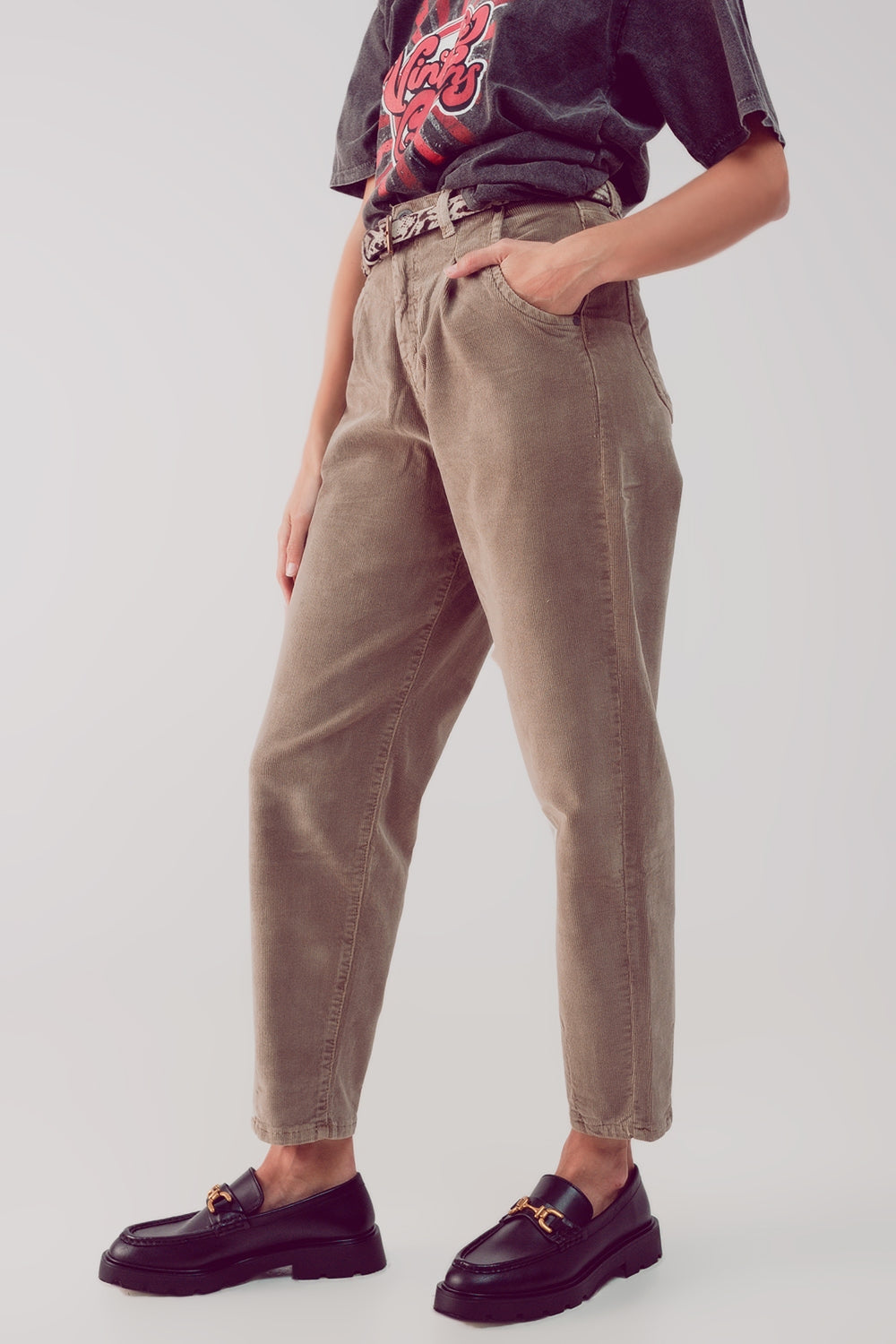 High rise slouchy mom pants in beige cord - Trousers