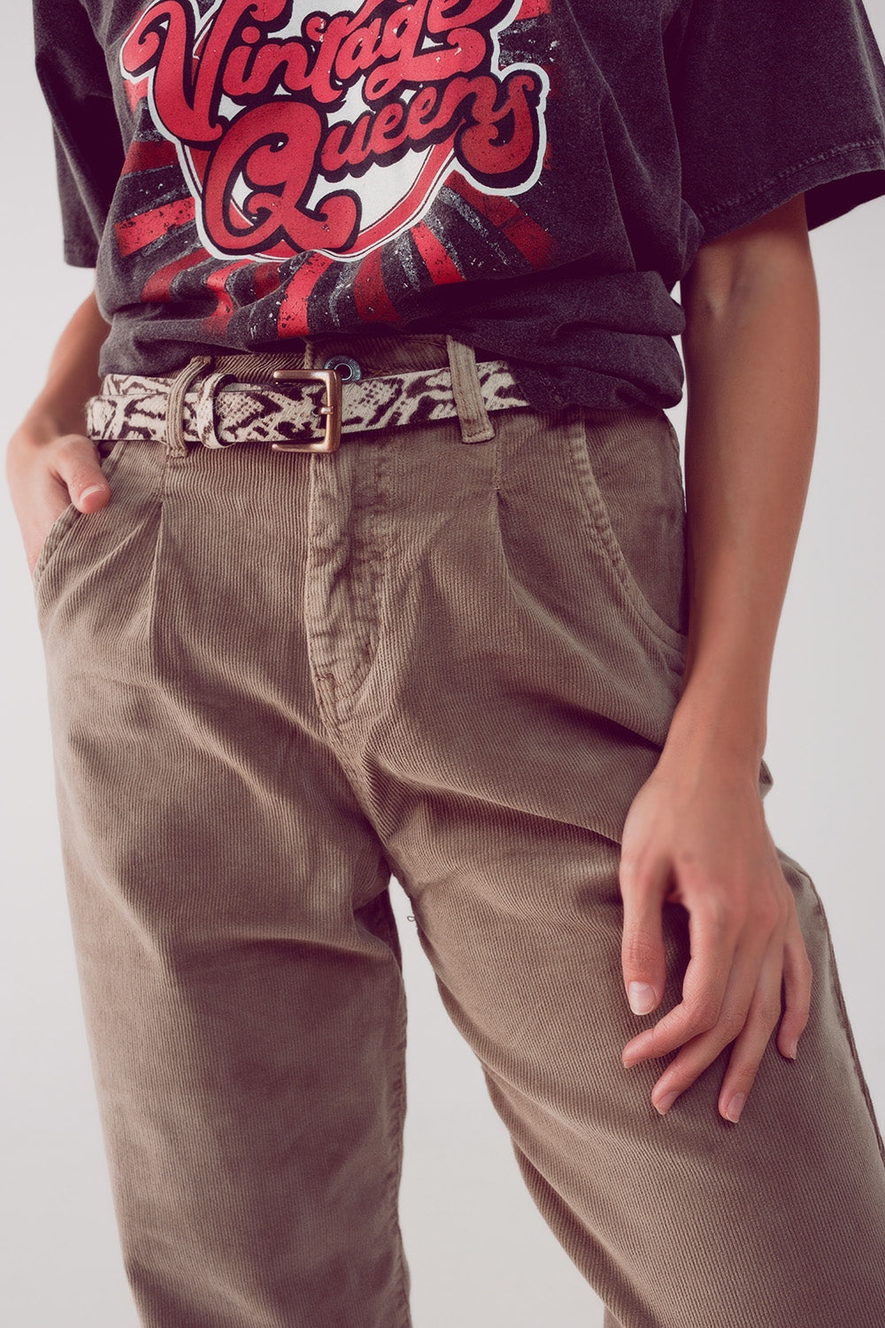 High rise slouchy mom pants in beige cord - Trousers