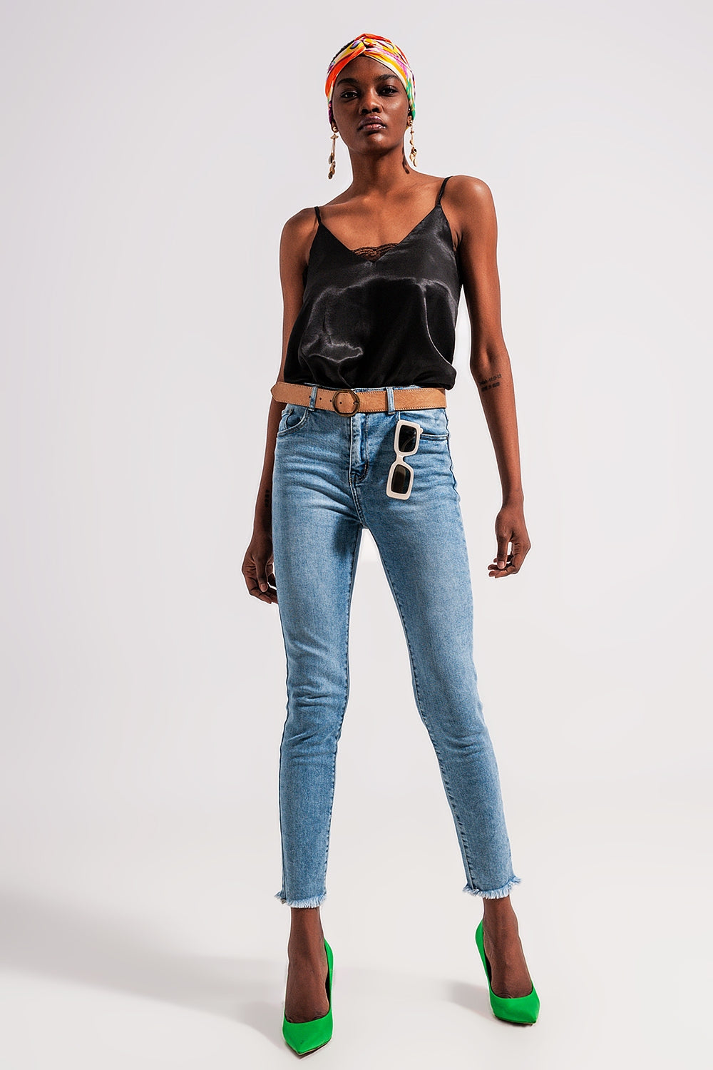 Jeans with frayed hem in light blue - Jeans