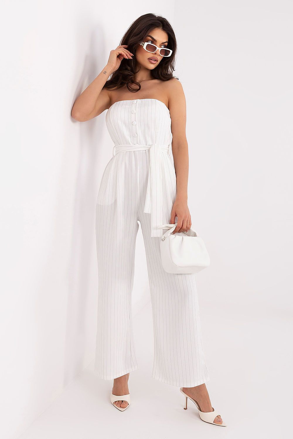 Jumpsuit in Stripes - Stylish One-Piece beige one-size-fits-all - One-piece