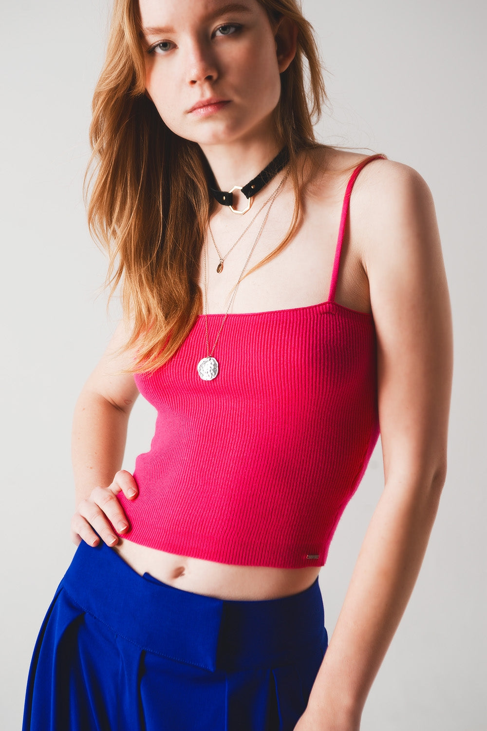 Knitted clean ribbed tank top in fucshia - Sweaters