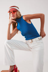 Haut tricoté à col montant en bleu