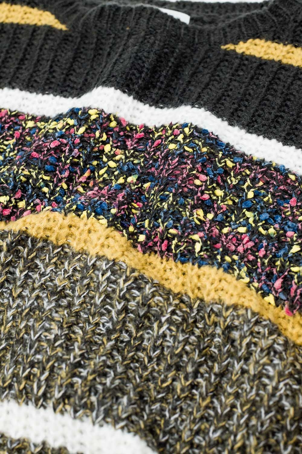 knitted long sleeve sweater in stripe with multiple colors - Sweaters