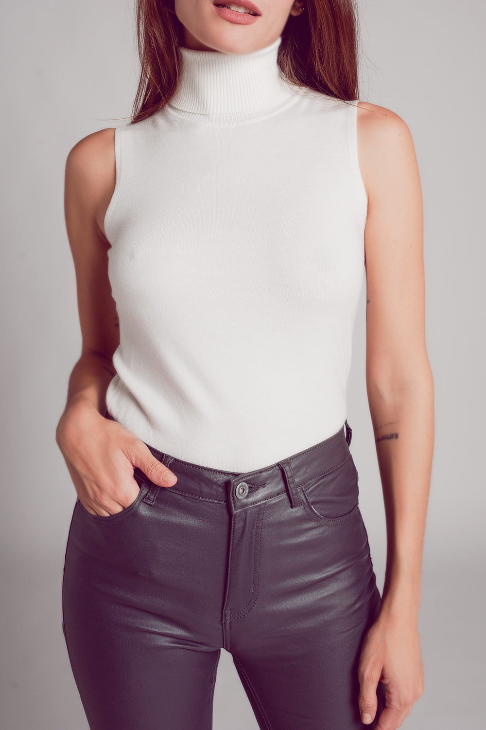 Knitted tank jumper in cream - Jumpers